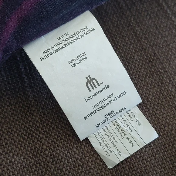 Pillow - Picture 3 of 3